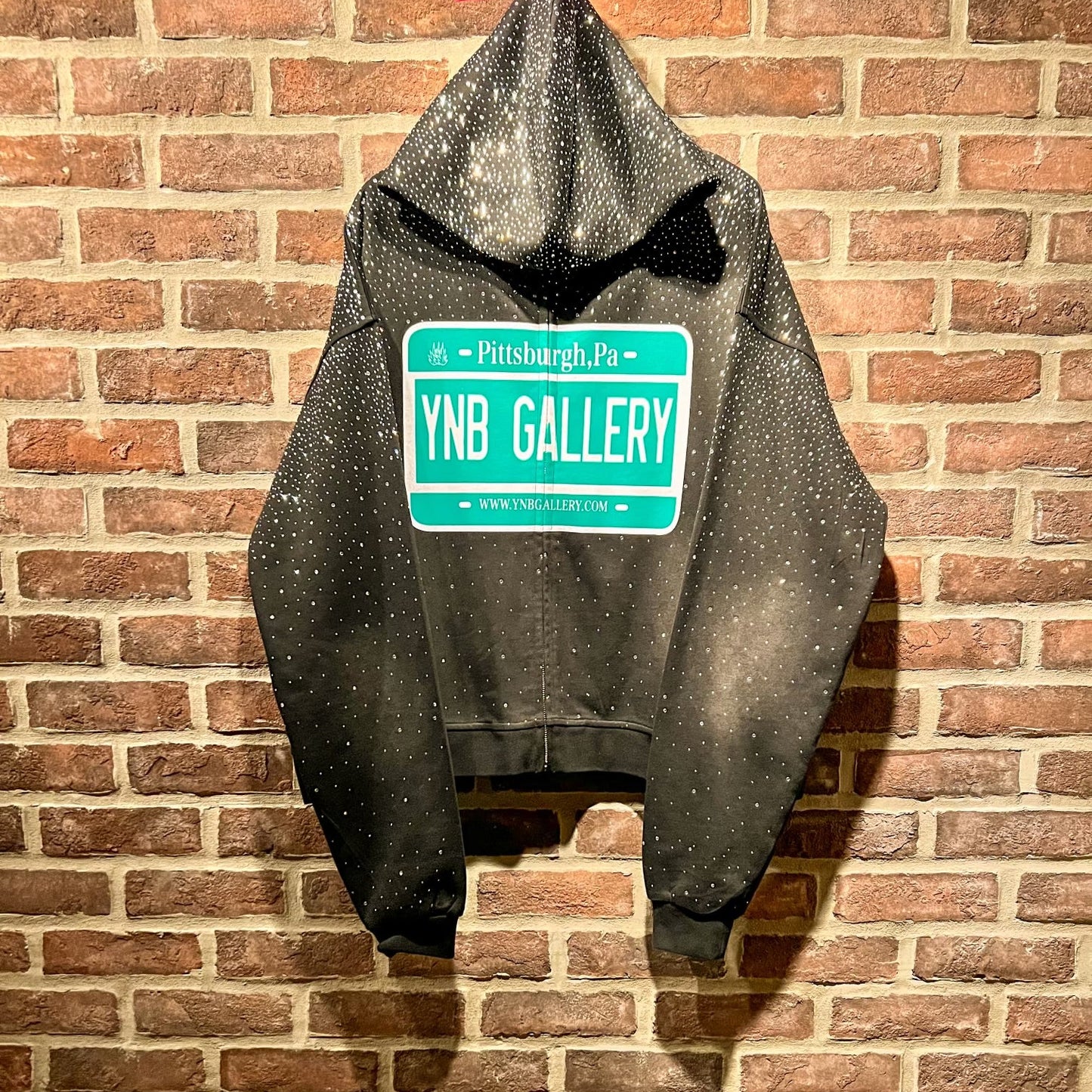BLACK STREET SIGN RHINESTONE ZIP UP